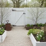 26 Farmhouse-Style Spring Garden Ideas That Feel Cozy